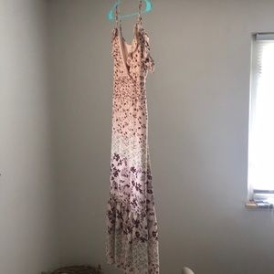 Never been worn, does not look good on me